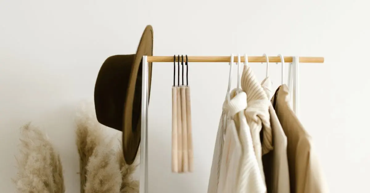 Comment créer une garde-robe capsule efficace