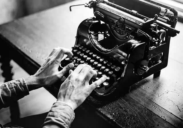 Comment intégrer des éléments de storytelling dans votre journal de mode