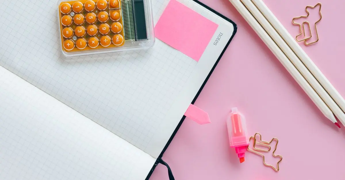 Les meilleures idées pour embellir votre journal de mode